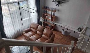 3 Bedrooms Townhouse for sale in Lat Phrao, Bangkok Baan Klang Muang Ladprao-Yothin Phatthana