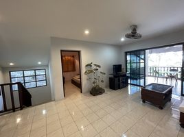 3 Bedroom Villa for sale in Jungceylon, Patong, Patong
