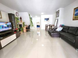 2 Bedroom Townhouse for sale at Baan Suan Pruksa Soi 12, Ban Suan