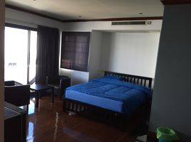 4 Bedroom Whole Building for rent in Si Lom MRT, Si Lom, Si Lom