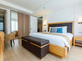 2 Schlafzimmer Appartement zu vermieten im Oakwood Sukhumvit 24 , Khlong Tan