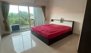 3 Schlafzimmern Reihenhaus zu verkaufen in Na Kluea, Pattaya 