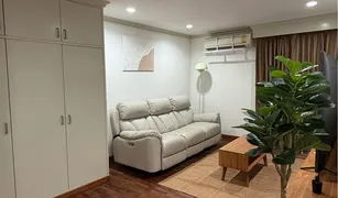 1 Bedroom Condo for sale in Si Lom, Bangkok Sampoom Garden