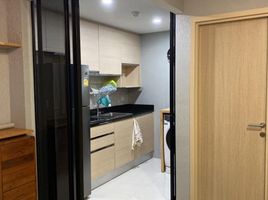 2 Schlafzimmer Wohnung zu vermieten im The Shade Condo Sathorn 1, Chong Nonsi