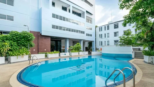 Фото 1 of the Communal Pool at Patong Tower