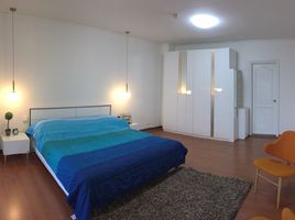 3 Bedroom Apartment for sale at Srivara Mansion, Din Daeng, Din Daeng