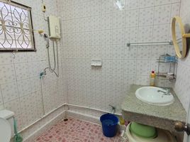 3 спален Дом на продажу в Anuphat Manorom Village, Wichit