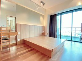 2 Bedroom Condo for rent at The Met, Thung Mahamek