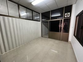 7 Schlafzimmer Reihenhaus zu vermieten in Yan Nawa, Bangkok, Bang Phongphang, Yan Nawa
