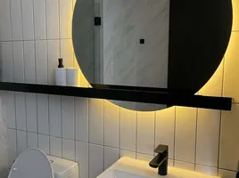 1 спален Кондо в аренду в Chapter Charoennakorn-Riverside, Bang Lamphu Lang, Кхлонг Сан, Бангкок, Таиланд