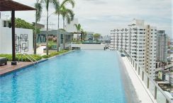 รูปถ่าย 2 of the Communal Pool at ไอดีโอ มิกซ์ สุขุมวิท 103