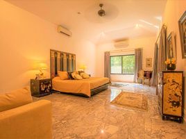 5 Schlafzimmer Villa zu verkaufen im Paradise Villa 1 & 2, Nong Prue