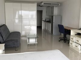 Studio Appartement zu vermieten im Sukhumvit Suite, Khlong Toei Nuea