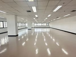 283 m² Office for rent at Sorachai Building, Khlong Tan Nuea