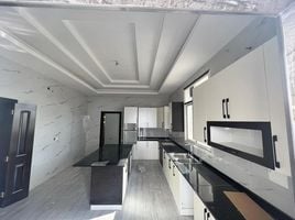 8 Schlafzimmer Villa zu verkaufen im Al Mwaihat 2, Al Mwaihat
