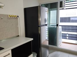 2 спален Квартира в аренду в Lumpini Suite Sukhumvit 41, Khlong Tan Nuea