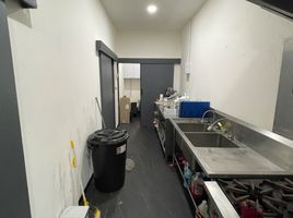 Studio Shophouse for rent in Huai Khwang, Bangkok, Bang Kapi, Huai Khwang