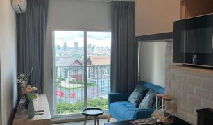 1 Bedroom Condo for sale in Huai Khwang, Bangkok Noble Revolve Ratchada