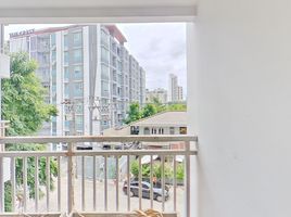 2 Bedroom Condo for sale at The 49 Plus 2, Khlong Tan Nuea