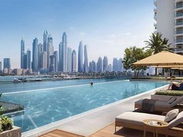 1 बेडरूम अपार्टमेंट for sale at Palace Beach Residence, EMAAR Beachfront