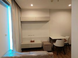 1 Bedroom Apartment for sale at Chewathai Interchange, Bang Sue