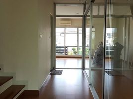 5 Bedroom Townhouse for sale at Biztown Srinakarin, Nong Bon