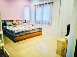 3 Schlafzimmer Villa zu verkaufen im Baan Thanaboon Property, San Phak Wan