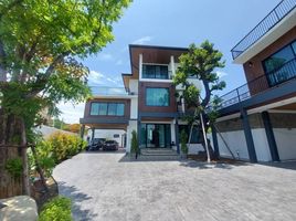 9 Bedroom House for sale in San Phisuea, Mueang Chiang Mai, San Phisuea