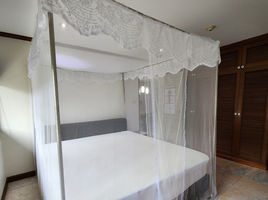 1 Bedroom Condo for rent at Aree Place Sukhumvit 26, Khlong Tan