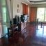 5 Schlafzimmer Villa zu verkaufen im Baan Maneekram-Jomthong Thani, Wichit