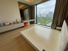 1 Schlafzimmer Wohnung zu vermieten im Sindhorn Tonson , Lumphini, Pathum Wan, Bangkok