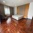 3 Schlafzimmer Appartement zu vermieten im The Grand Sethiwan Sukhumvit 24, Khlong Tan