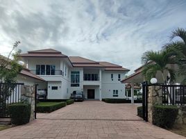 7 спален Вилла на продажу в Greenview Villa Phoenix Golf Club Pattaya, Huai Yai