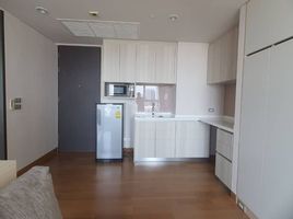 1 Bedroom Condo for rent at The Lumpini 24, Khlong Tan