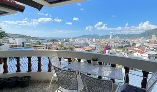 Таунхаус, 2 спальни на продажу в Патонг, Пхукет Beverly Hills