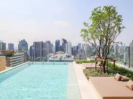 1 Bedroom Apartment for sale at Maru Ekkamai 2, Khlong Tan Nuea