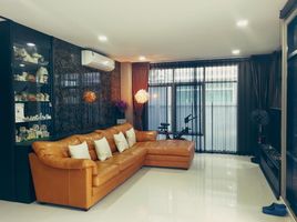 5 Bedroom House for sale at The Ozone Panya Indra, Bang Chan