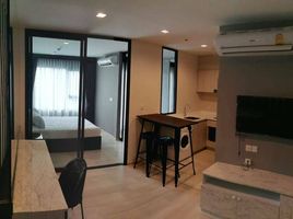 1 Bedroom Condo for rent at Life One Wireless, Lumphini