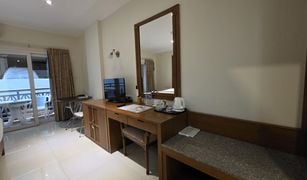 芭提雅 农保诚 The Whitehouse Condotel 开间 公寓 售 
