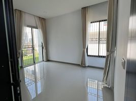 3 Schlafzimmer Haus zu verkaufen im Netprapai Village, Nong Waeng