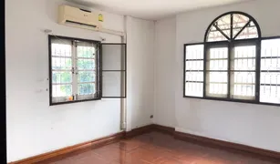 5 Bedrooms House for sale in Talat Khwan, Nonthaburi 