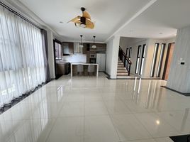 5 Bedroom Villa for rent at Baan Sansabai @Lasalle, Bang Na