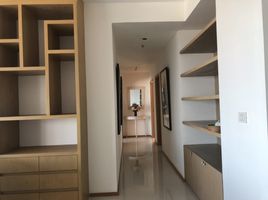 4 Bedroom Apartment for sale at The Emporio Place, Khlong Tan