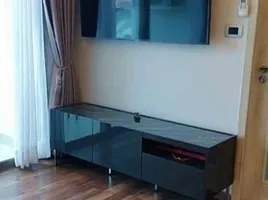 1 спален Кондо в аренду в The Peak Towers, Nong Prue
