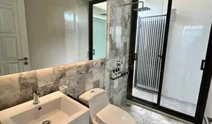 2 chambres Villa a vendre à Chalong, Phuket The 8 Pool Villa