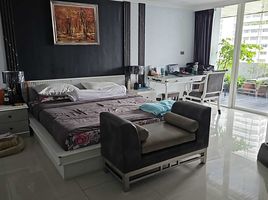 3 Bedroom Condo for rent at Oriental Towers, Khlong Tan Nuea