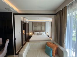 1 Schlafzimmer Wohnung zu verkaufen im Mida Grande Resort Condominiums, Choeng Thale, Thalang, Phuket