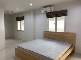 3 Bedroom Villa for rent at Arena Garden On-nut, Bang Chak, Phra Khanong