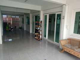 5 Schlafzimmer Villa zu verkaufen im Nawakan Village, Khlong Kum