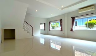 2 Bedrooms Townhouse for sale in Huai Kapi, Pattaya Baan Nichada